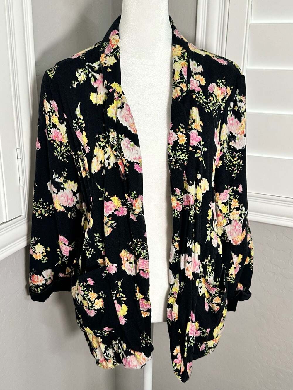 Candie's Black Floral Print Open Front Blazer Jacket Size XL